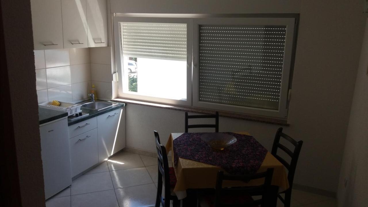 Spacious Comfort Apartment Duce Exterior photo