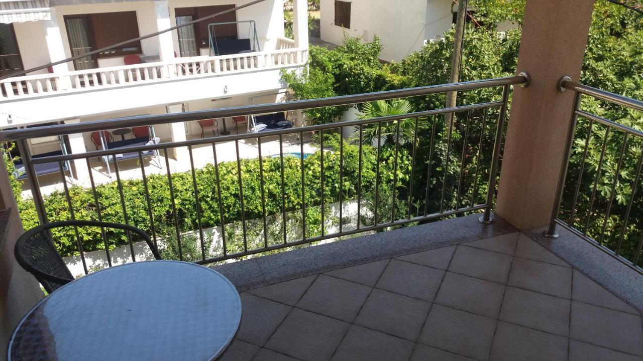 Spacious Comfort Apartment Duce Exterior photo